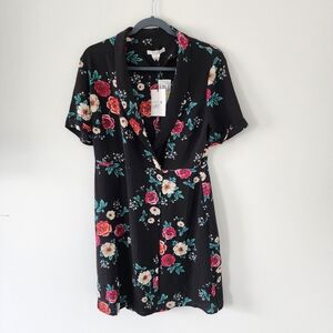 NWT Glam by Glamorous Dress Womens Medium Black Floral Button Wrap Front Mini